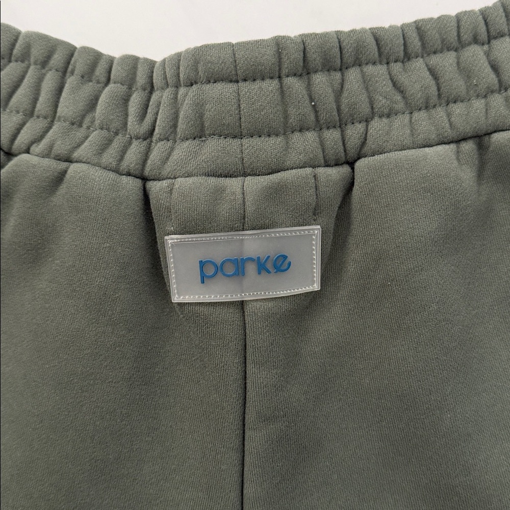 NEW Women’s PARKE 
Fleece Sweatshorts in Hunter Green 
Size XS - Picture 7 of 8
